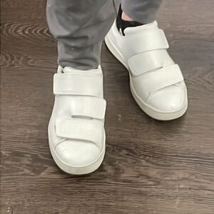 👟 Acne Studios low top white velcro sneakers white leather